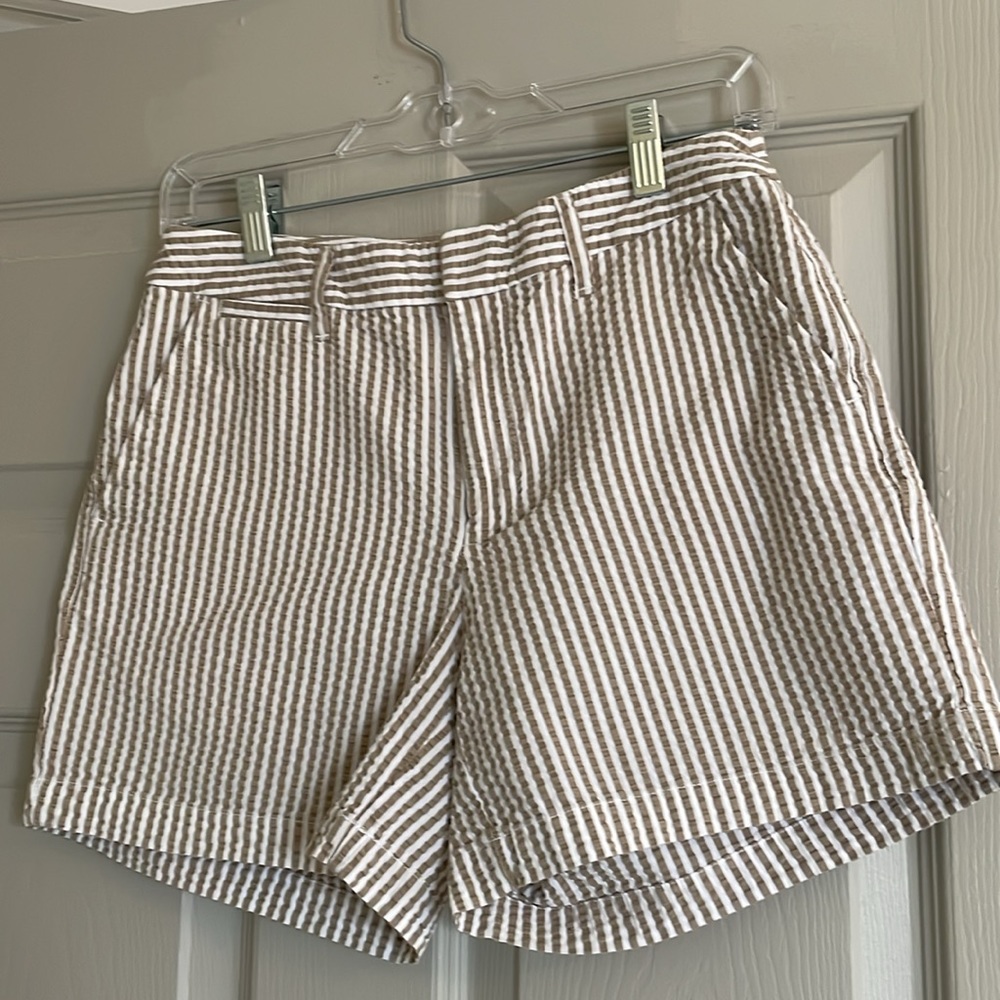 A NEW DAY SEERSUCKER SHORTS.